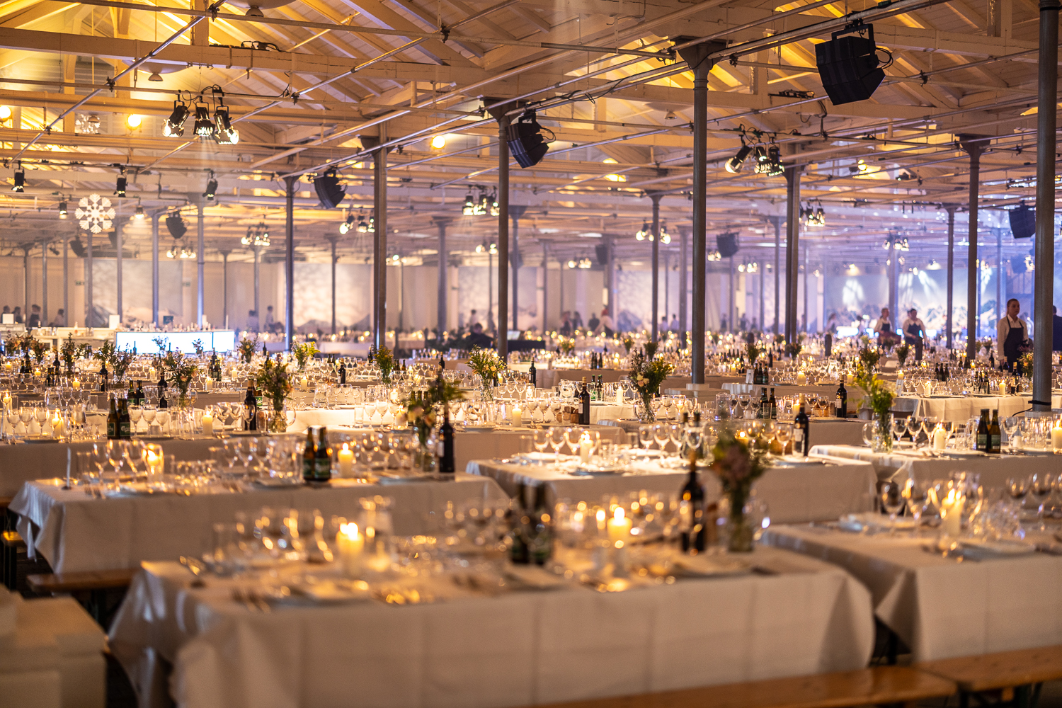 Festopdækning i Øksnehallen