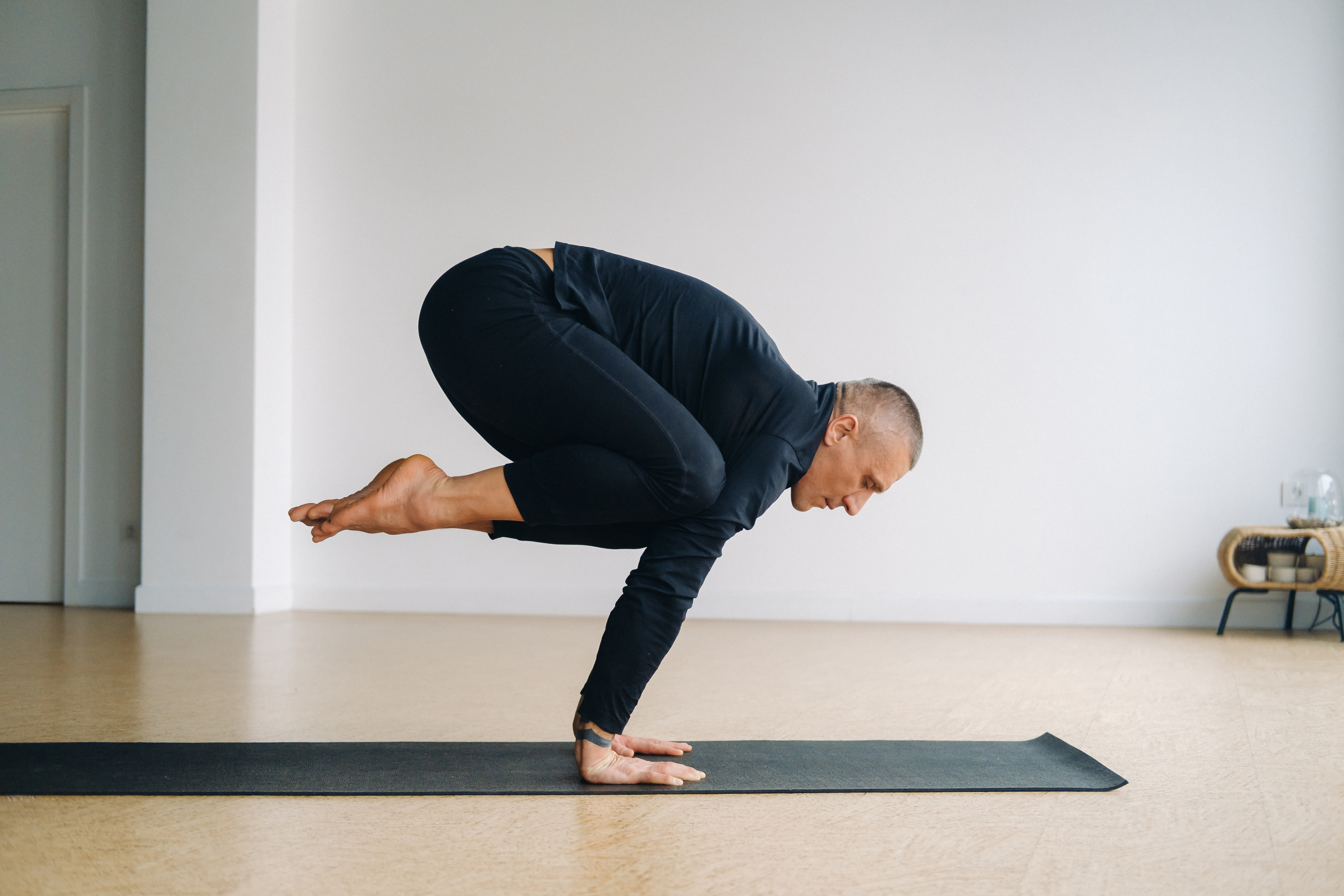 Mand i yoga stilling