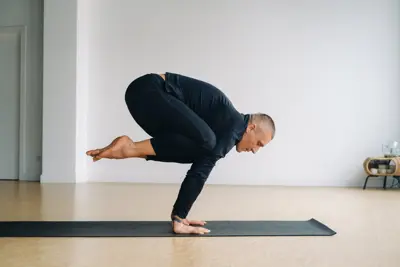 Mand i yoga stilling