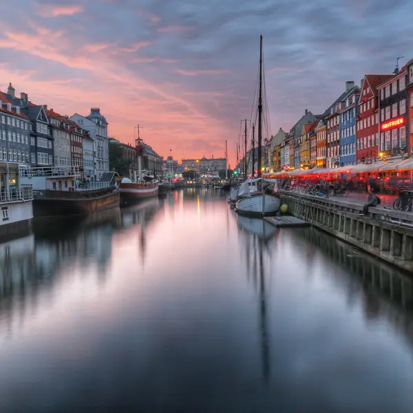 Nyhavn i aftensol