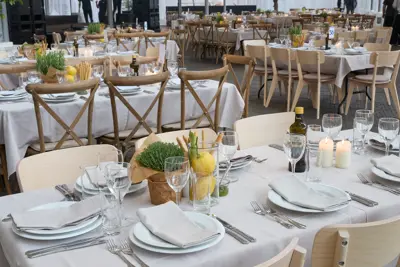 Øksnehallen table setup with Italian theme