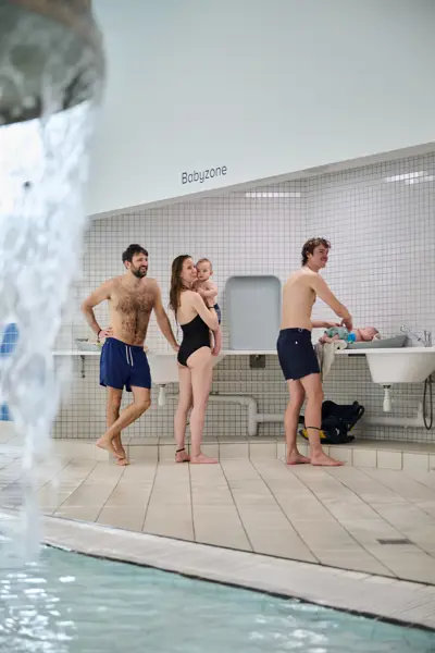 I vandkulturhuset med baby
