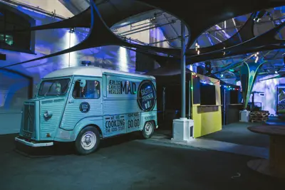 Foodtrucks til en fest i Øksnehallen