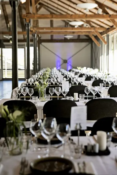 Opdækning i Vestauranten